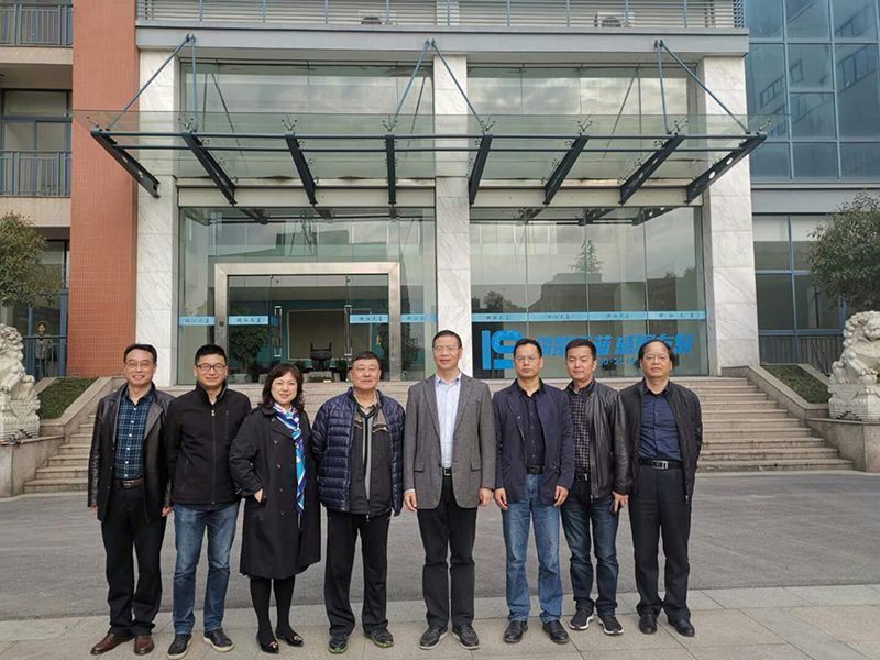 調研組一行與公司領導合影751x485.jpg 調研組一行與公司領導合影751x485.jpg